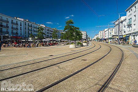 Photo : Ligne de tramway, Rue de Siam, Brest, Finistère (29)