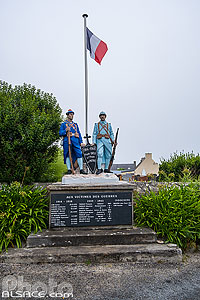Photo : Monuments aux Morts de Molène, Ile de Molène, Finistère (29), Bretagne, France
