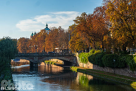 Photo : Canal du Faux-Rempart, Strasbourg, Bas-Rhin (67)