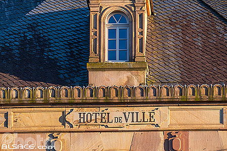 Photo : Hôtel de Ville de Obernai, Place de l'Hôtel de Ville, Obernai, Bas-Rhin (67)