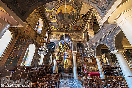 Photo : Eglise byzantine d'Agios Nikolaos Ragava dans le quartier de Plaka connue pour être la plus ancienne d'Athènes, Athènes, Grèce