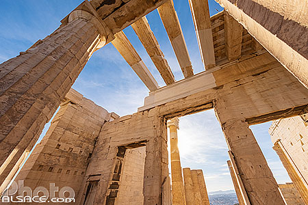 Photo : Les propylées de l'Acropole d'Athènes, Grèce