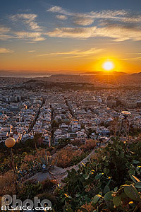 Photo : Coucher de soleil sur Athènes depuis le Mont Lycabette, Grèce