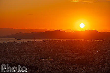 Photo : Coucher de soleil sur Athènes depuis le Mont Lycabette, Grèce, Attique, Grèce
