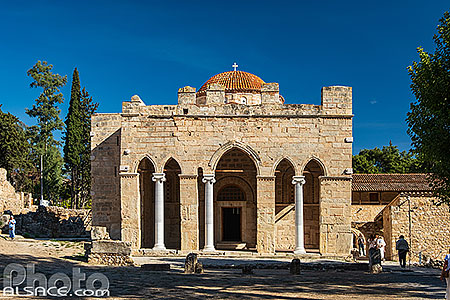 Photo : Monastère de Daphni (ou Dafni ) est un monastère byzantin du XIe siècle, il est inscrit au patrimoine mondial de l'UNESCO, Chaïdari , Grèce