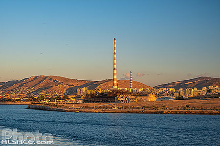 Photo : Sortie du port du Pirée, Athènes, Grèce