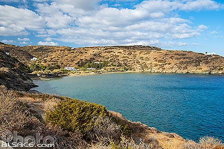 Photo : Plage de Vlicho à Faros sur l'Ile de Sifnos, Archipel des Cyclades, Grèce
