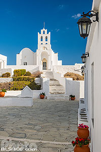 Photo : Monastère de Panagia Chrysopigi, Ile de Sifnos, Archipel des Cyclades, Grèce, Égée-Méridionale, Grèce