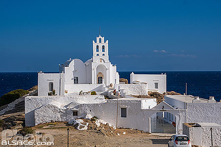 Photo : Monastère de Panagia Chrysopigi, Ile de Sifnos, Archipel des Cyclades, Grèce, Égée-Méridionale, Grèce