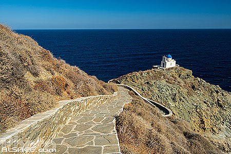 Photo : Eglise des S?pt ?art?rs (?pta ?artyr?s) située à K?str? église la plus ?mblématique d? l?île de Sifnos, Archipel des Cyclades, Grèce, Égée-Méridionale, Grèce