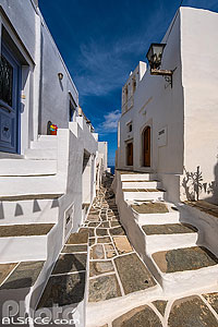 Photo : Village pittoresques de Kastro ancienne capitale de l'île de Sifnos, Archipel des Cyclades, Grèce
