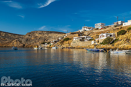 Photo : Village de pêcheurs de Cheronissos sur l'île de Sifnos, Archipel des Cyclades, Grèce, Égée-Méridionale, Grèce