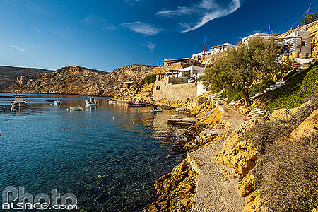 Photo : Village de pêcheurs de Cheronissos sur l'île de Sifnos, Archipel des Cyclades, Grèce, Égée-Méridionale, Grèce