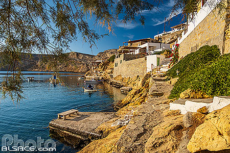Photo : Village de pêcheurs de Cheronissos sur l'île de Sifnos, Archipel des Cyclades, Grèce, Égée-Méridionale, Grèce