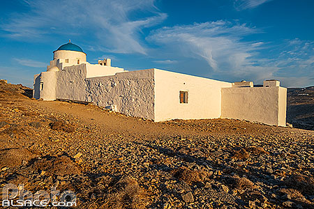 Photo : Monastère d'Agios Georgios sur l'île de Sifnos, Archipel des Cyclades, Grèce, Égée-Méridionale, Grèce