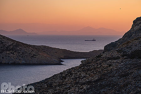 Photo : Ile de Sifnos au crépusucule, Archipel des Cyclades, Grèce, Égée-Méridionale, Grèce