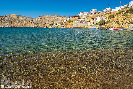 Photo : Village de pêcheurs de Cheronissos sur l'île de Sifnos, Archipel des Cyclades, Grèce, Égée-Méridionale, Grèce