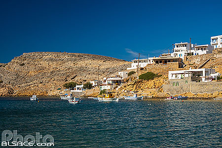Photo : Village de pêcheurs de Cheronissos sur l'île de Sifnos, Archipel des Cyclades, Grèce, Égée-Méridionale, Grèce