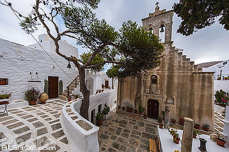 Photo : Monastère des Taxiarhes sur l'île de Sérifos, Archipel des Cyclades, Grèce, Égée-Méridionale, Grèce