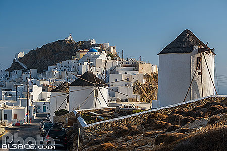 Photo : Village de Chora (ou Sérifos) sur l'île de Sérifos, Archipel des Cyclades, Grèce