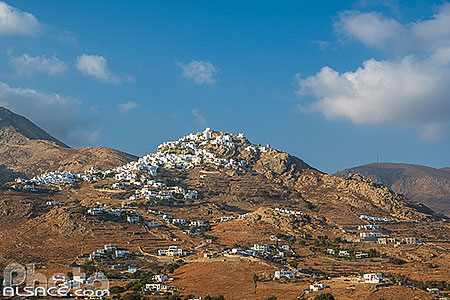 Photo : Village de Chora (ou Sérifos) sur l'île de Sérifos, Archipel des Cyclades, Grèce